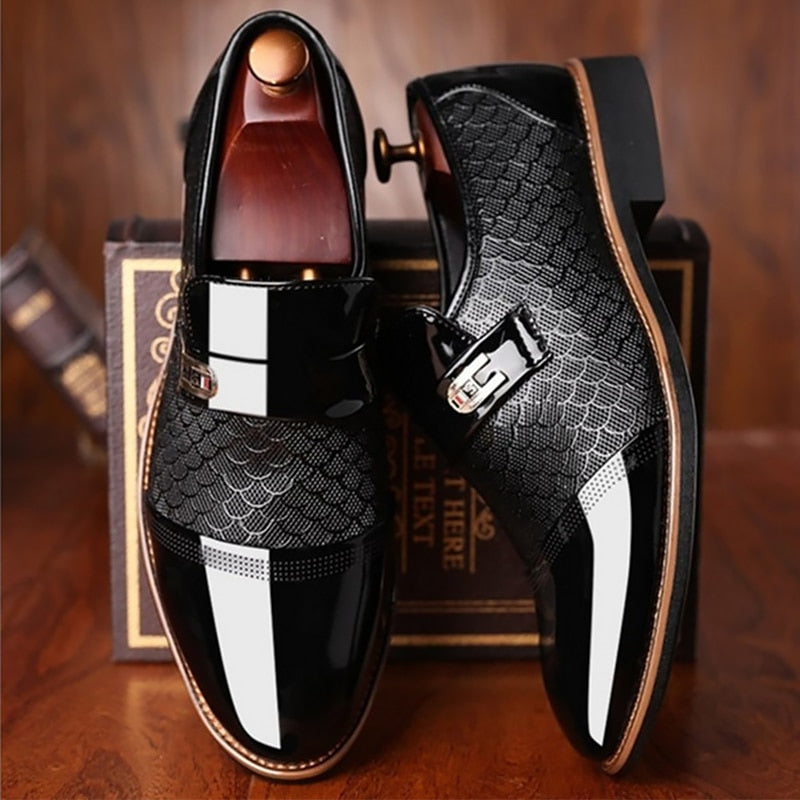 Fine Quality Men's Leather Embossing Wear-resistant Non slip shoes